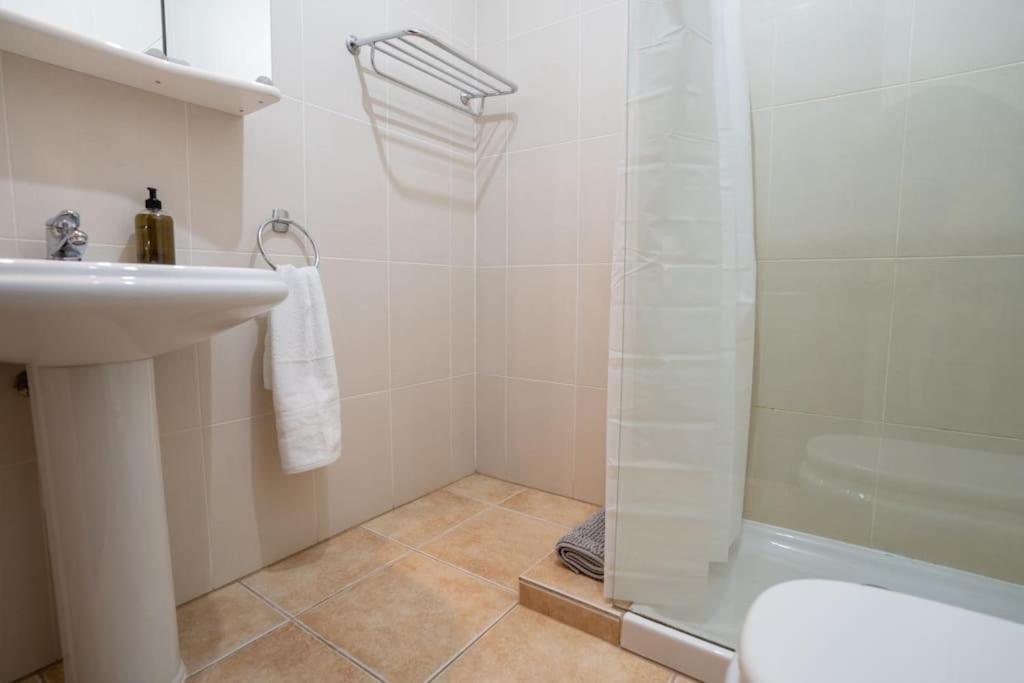 Beautiful Home In Lanzarote 5 Mins From Marina Playa Blanca  Buitenkant foto