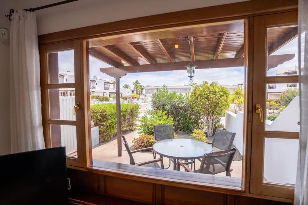 Beautiful Home In Lanzarote 5 Mins From Marina Playa Blanca  Buitenkant foto